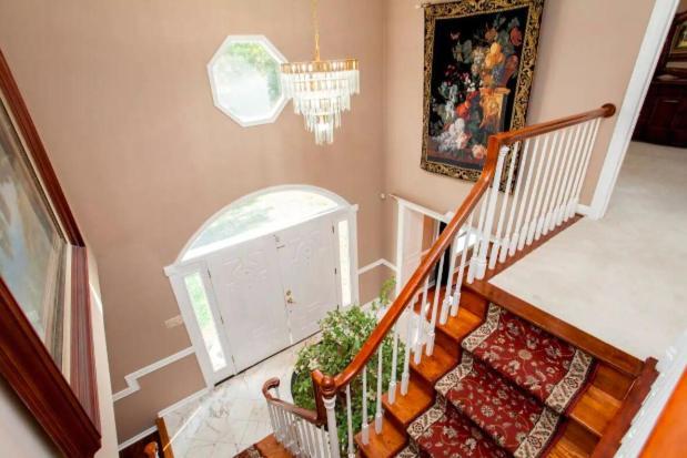 Suburban Escape With Hot Tub! Morrisville (Bucks County)